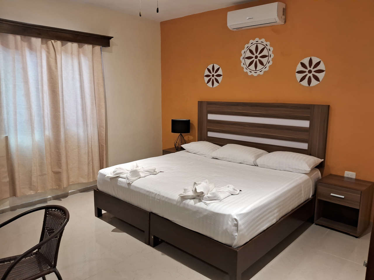 Deluxe Room deluxe-3.jpg